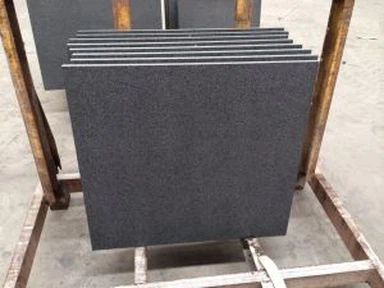 Απόλυτα μαύρα πλακάκια γρανίτη με φλόγα και πινέλο για επένδυση τοίχων